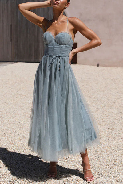 Abito moderno in chiffon senza spalline - Embla