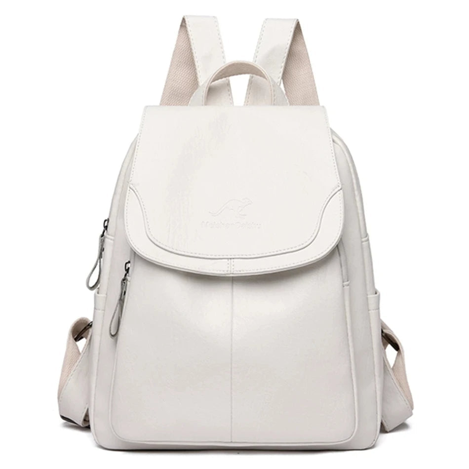 Sac à dos blanc élégant en cuir synthétique, design minimaliste avec poches zippées, idéal pour femmes, mode, voyage, quotidien.