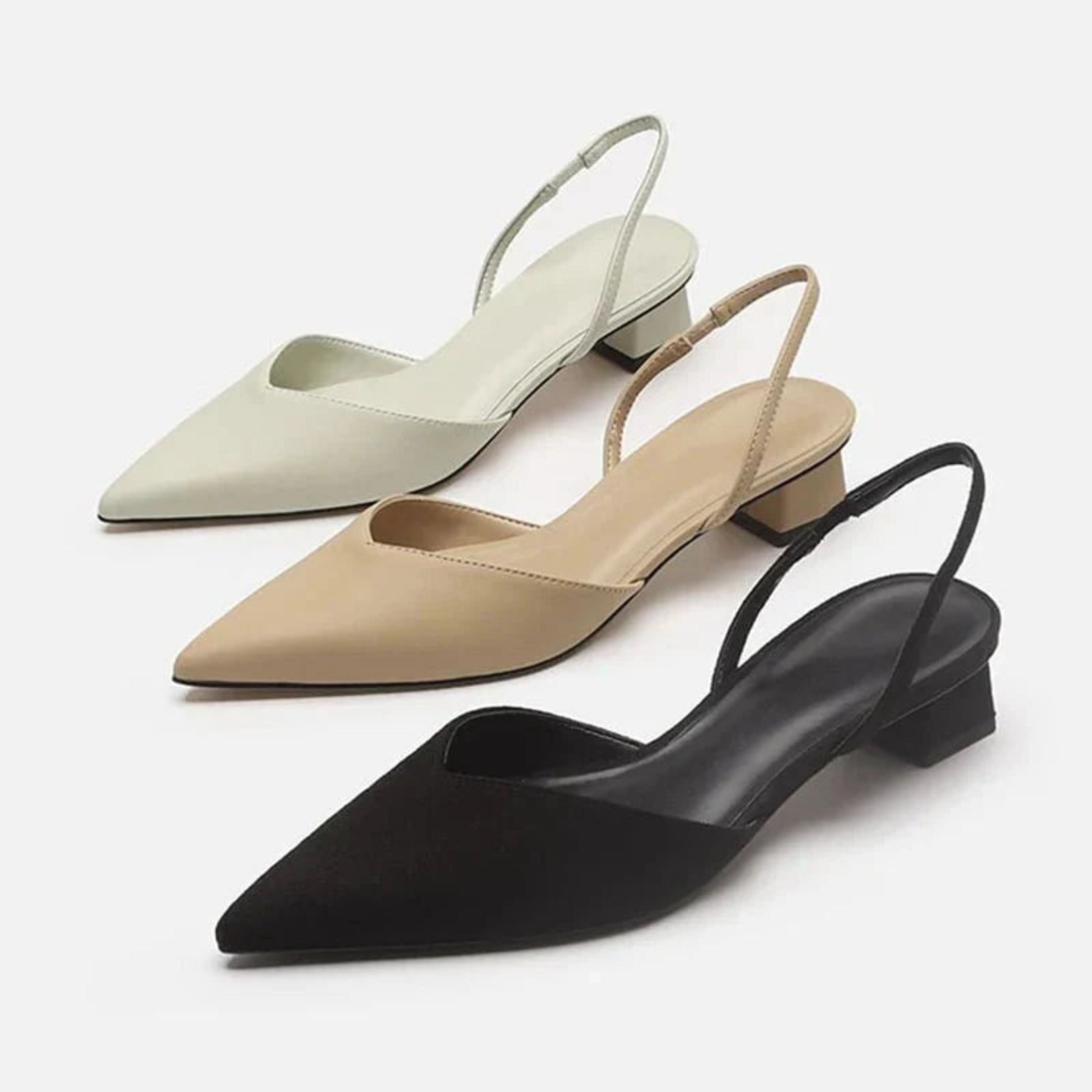 Trois paires de chaussures slingback à talons bas, en noir, beige et blanc cassé, sur fond blanc. Chaussures élégantes pour femmes, style moderne.
