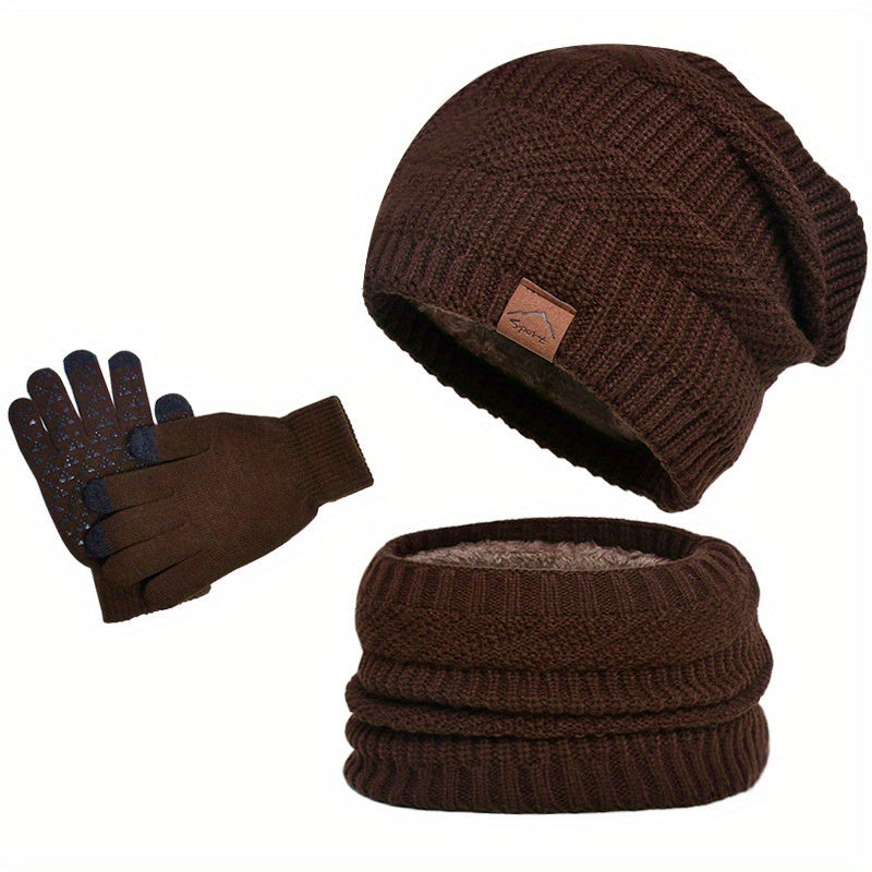 Bonnet marron en tricot, écharpe tube assortie et gants tactiles. Ensemble hiver chaud et élégant pour homme ou femme. Accessoires mode tendance.