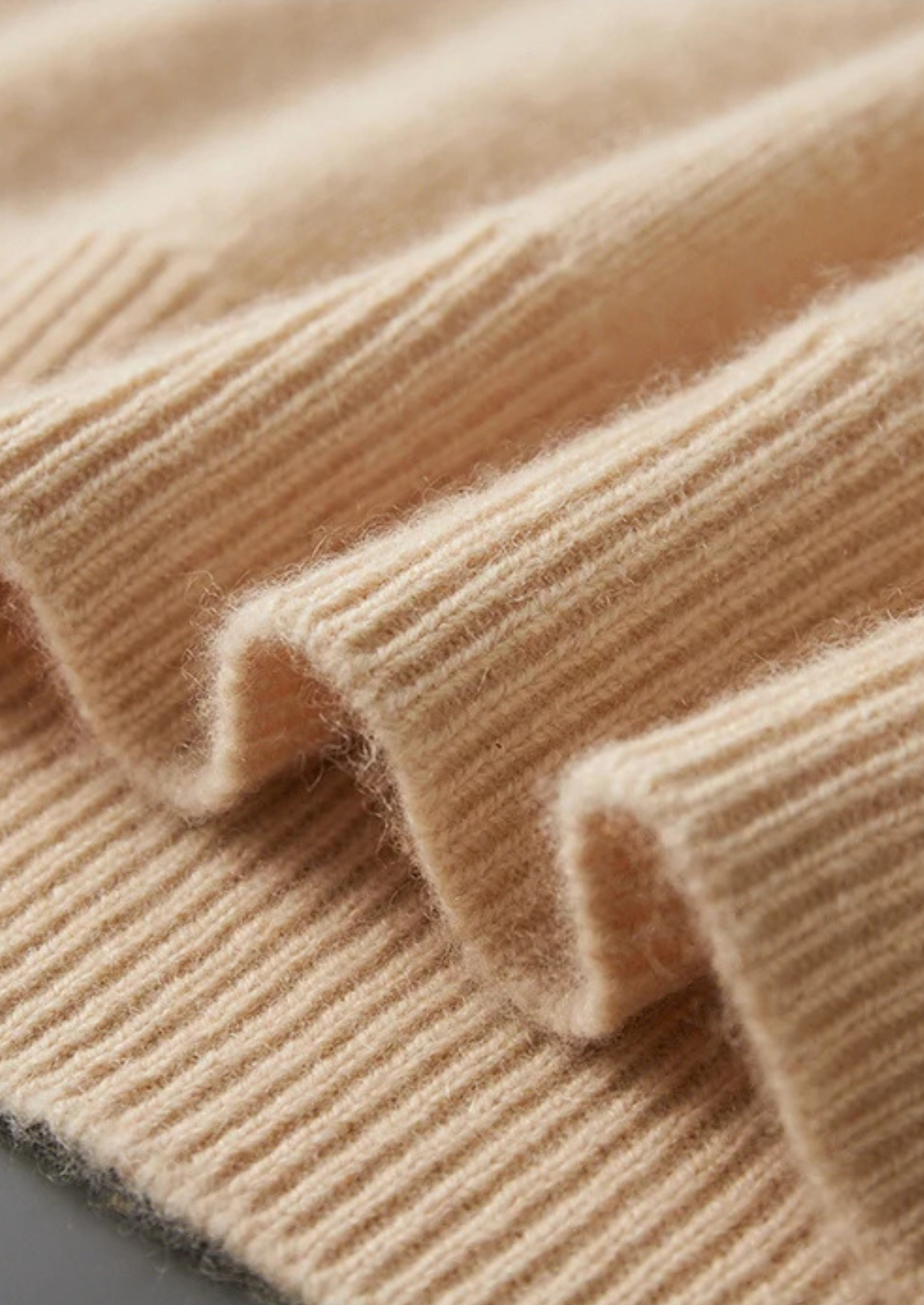 Beige uld hættetrøje til mænd