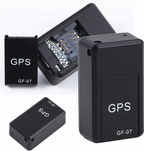 Traceur GPS portable GF-07 noir, compact, avec emplacement pour carte SIM, idéal pour suivi en temps réel, sécurité véhicule, localisation précise.