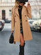 Gabardina elegante de mujer con doble fila de botones