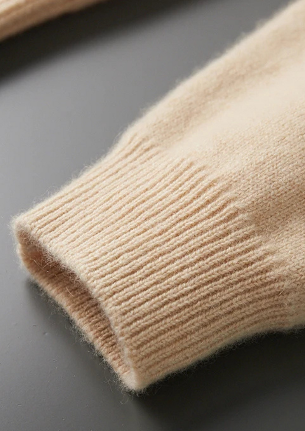 Beige uld hættetrøje til mænd