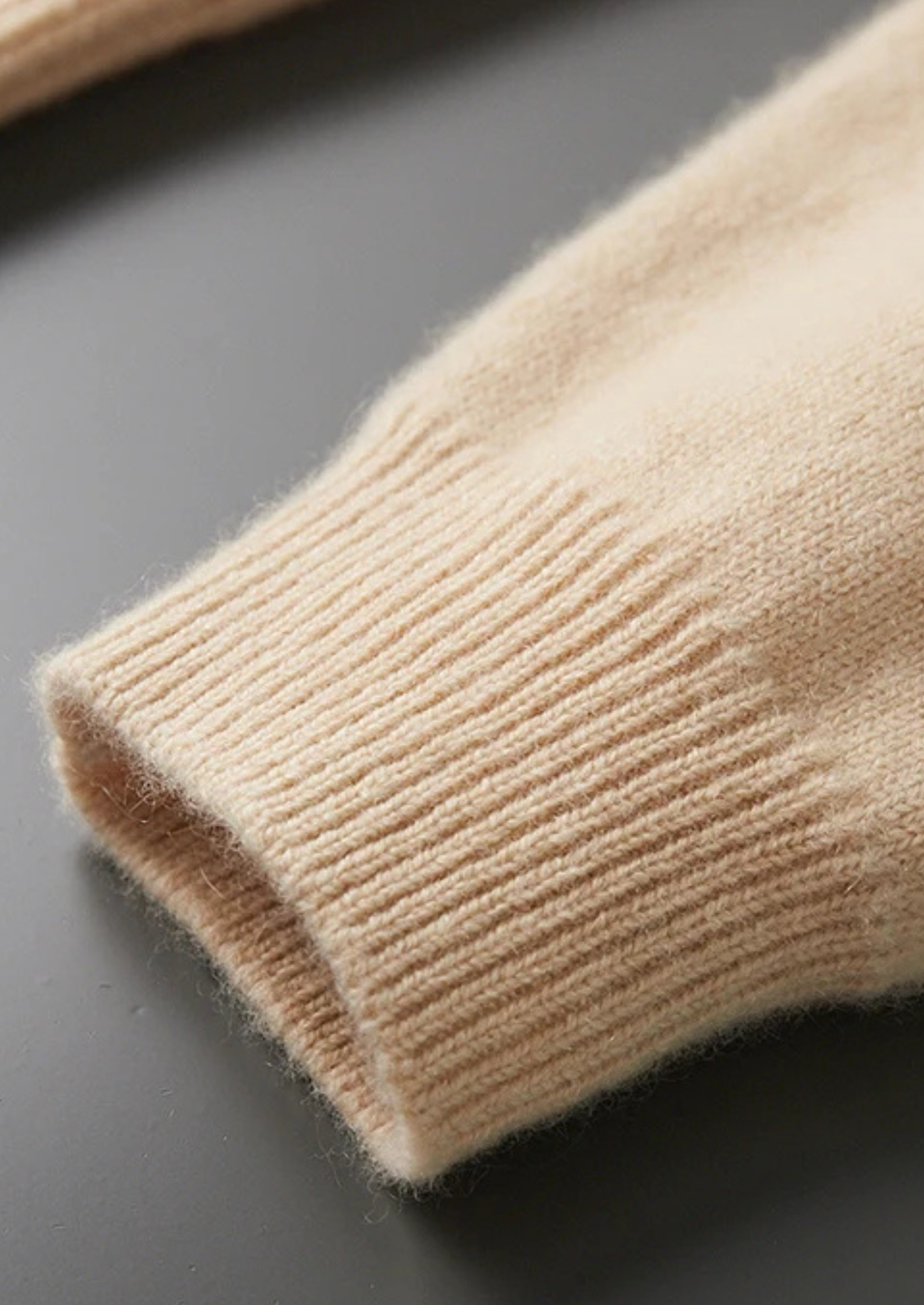 Beige uld hættetrøje til mænd