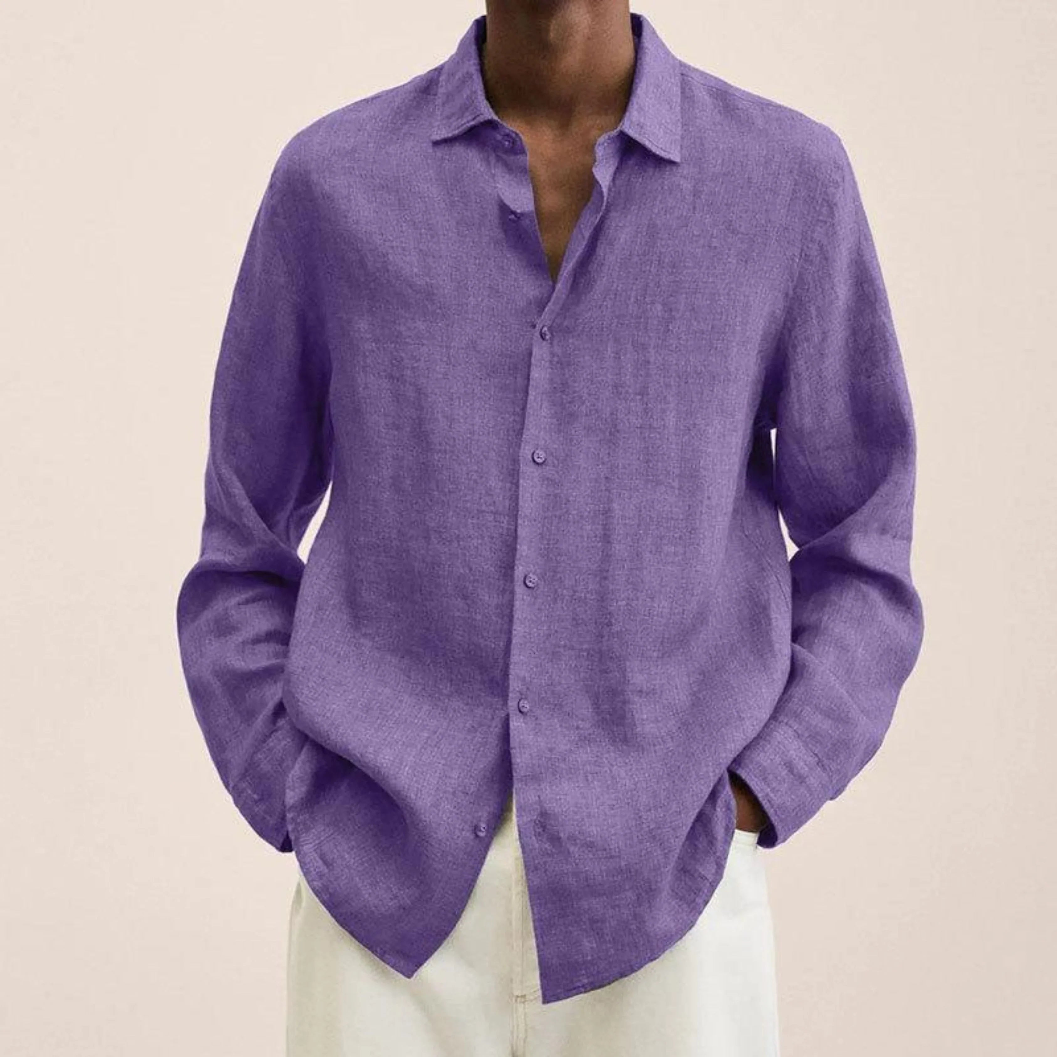 Chemise en lin violet pour homme, manches longues, col classique, style décontracté, idéale pour mode estivale et élégance décontractée.