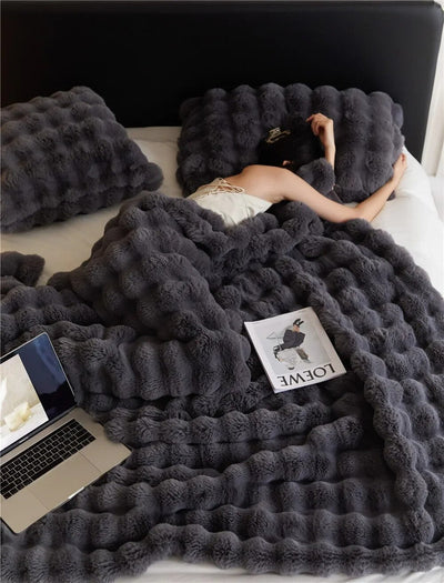 Couverture en laine polaire Douceur Plush Cosy Bed Throw