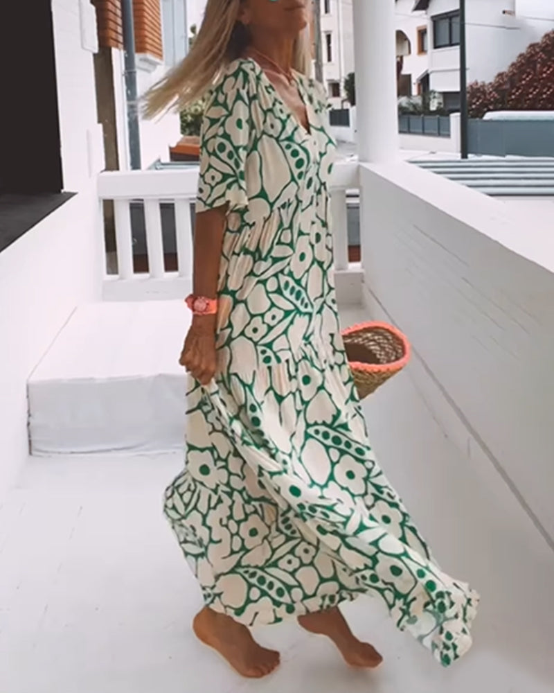 Vestido estampado Amélie con escote en pico: elegante y vaporoso para todas las ocasiones.