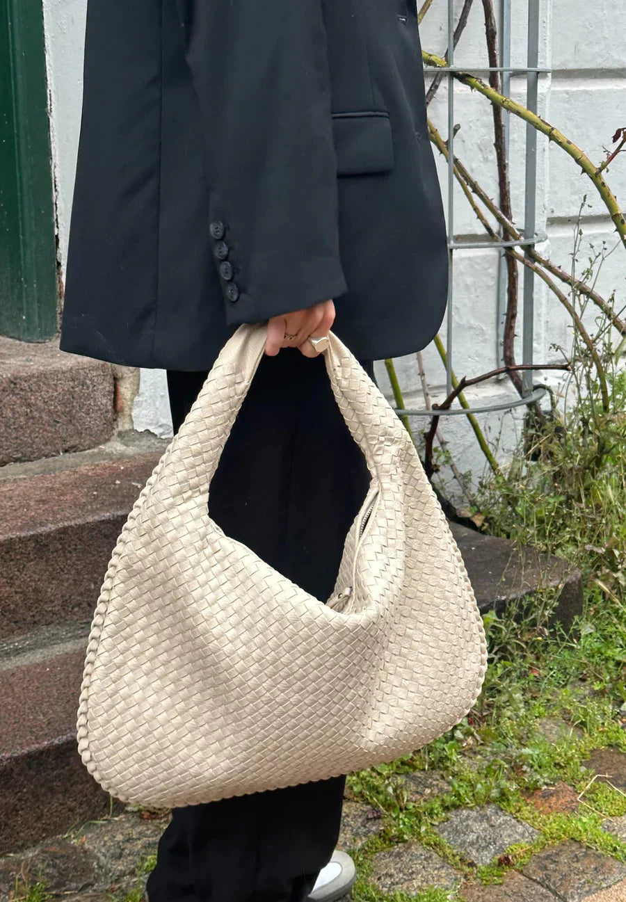 El bolso tejido, un imprescindible