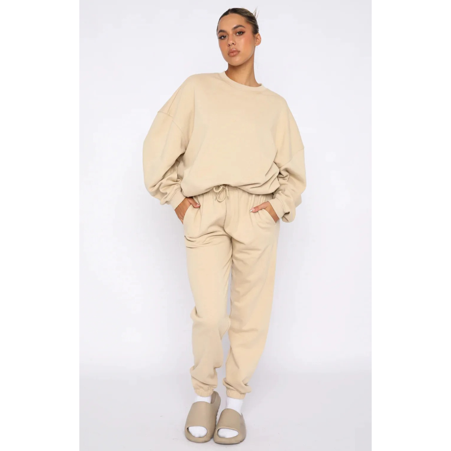 Komfortabelt loungewear-sæt | Polyester | Varmt og elegant