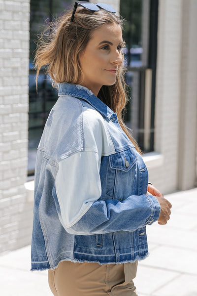 Veste en denim élégante avec patchwork et ourlet effiloché - Femmes