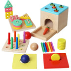 Jouets éducatifs en bois colorés pour enfants, comprenant formes géométriques, blocs empilables, et boîte à carottes, favorisant l'apprentissage ludique.