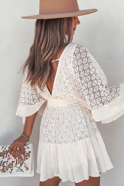 Dreamy Nights - Mini vestido con escote en pico y encaje