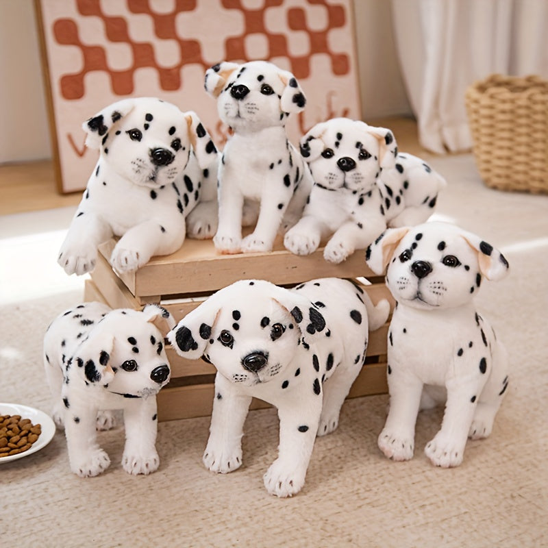 Peluches de dalmatiens réalistes posées sur des boîtes en bois dans un salon lumineux, jouets pour enfants, décoration intérieure, ambiance chaleureuse.