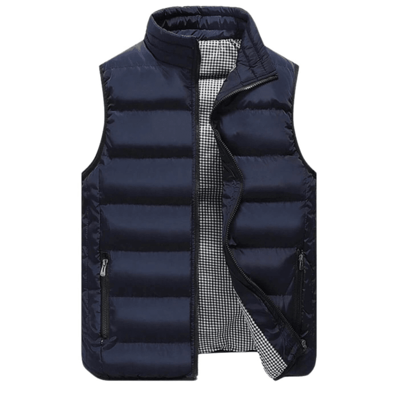Gilet sans manches matelassé bleu marine pour homme, doublure à carreaux, fermeture éclair, poches zippées. Mode masculine, vêtement d'hiver.