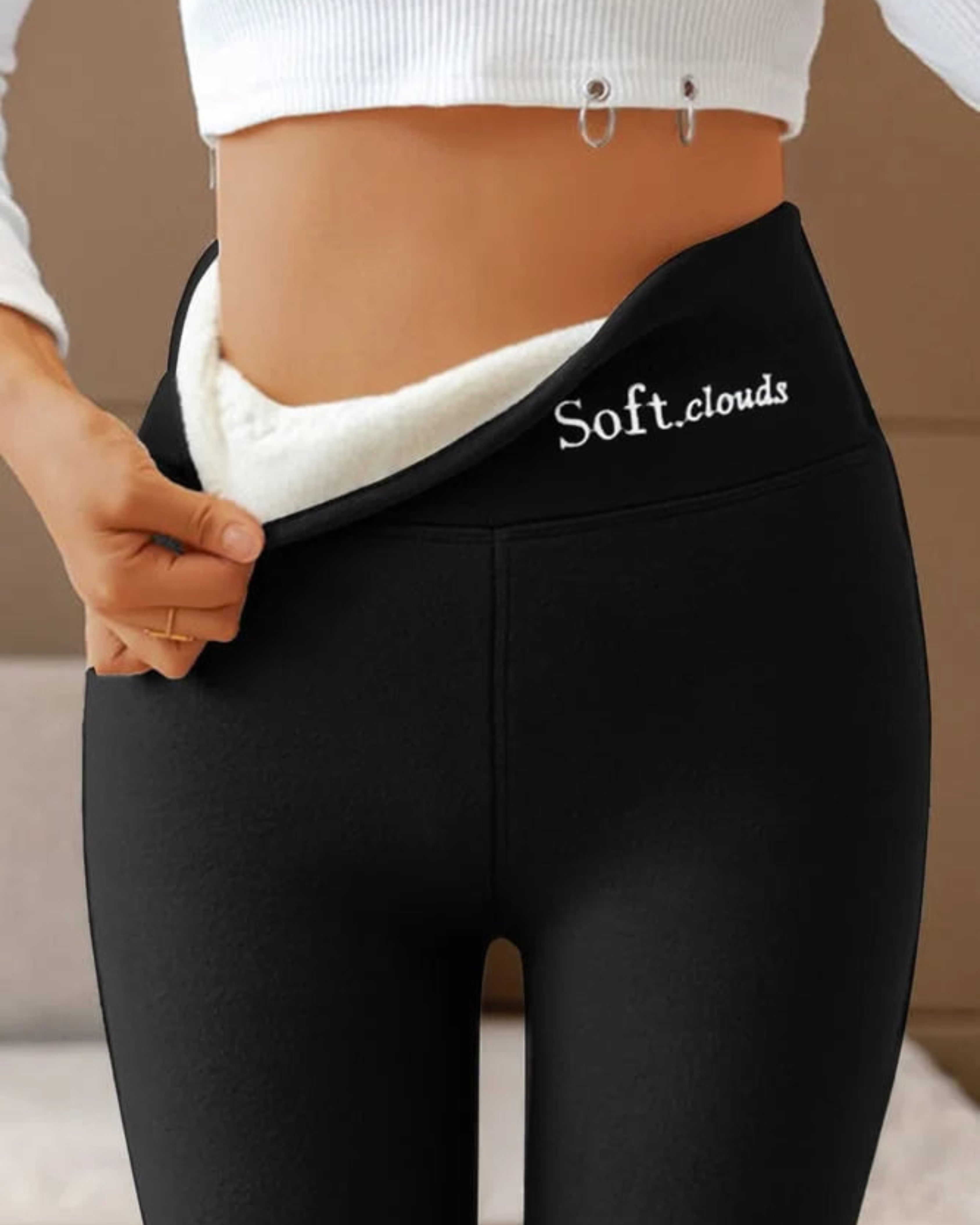 Pantalon legging noir doublé polaire pour femme, taille haute, avec logo "Soft.clouds", idéal pour l'hiver, confort et chaleur assurés.