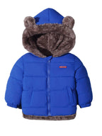 Veste d'hiver pour enfant, bleue avec capuche à oreilles, doublure en fausse fourrure marron, fermeture éclair, poches avant. Mode enfant hiver.