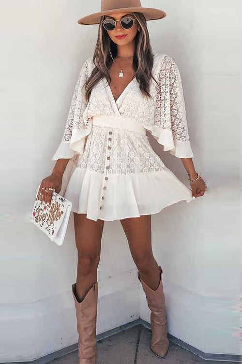 Dreamy Nights - Mini vestido con escote en pico y encaje