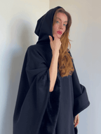 Relaxați-vă cu hanoracul nostru confortabil și greoi