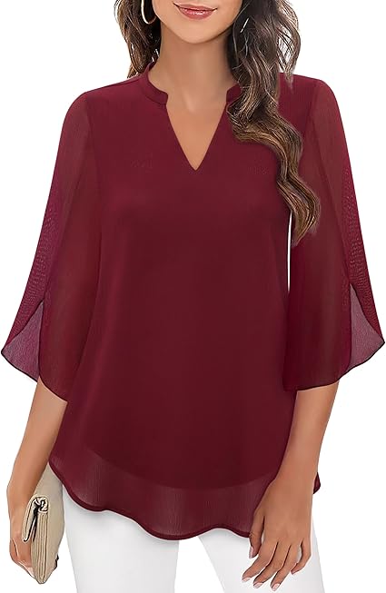 Blouse bordeaux élégante pour femme, manches trois-quarts évasées, col en V, tenue chic et décontractée, idéale pour soirées ou bureau.