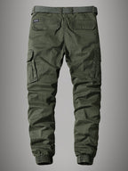 Pantalon cargo vert kaki pour homme, style militaire, poches latérales, ceinture intégrée, tissu résistant, mode décontractée, arrière.