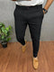 Pantalones de hombre elegantes con un look moderno.