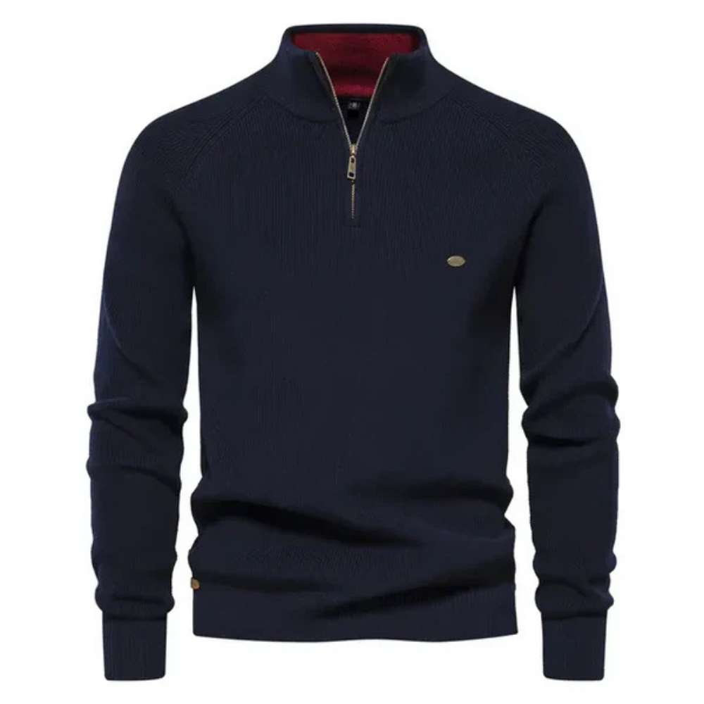 Pull bleu marine à col zippé pour homme, design élégant, manches longues, idéal pour l'hiver. Mode masculine, vêtement chaud et confortable.