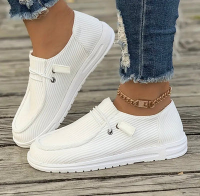 Zapatos elegantes y cómodos para mujer.