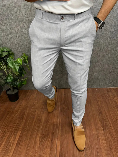 Pantalones de hombre elegantes con un look moderno.