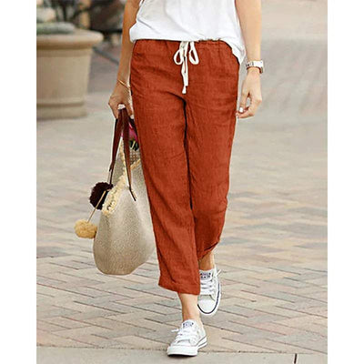 Pantalón casual de mujer en tejido transpirable con corte 7/8 y cintura elástica.