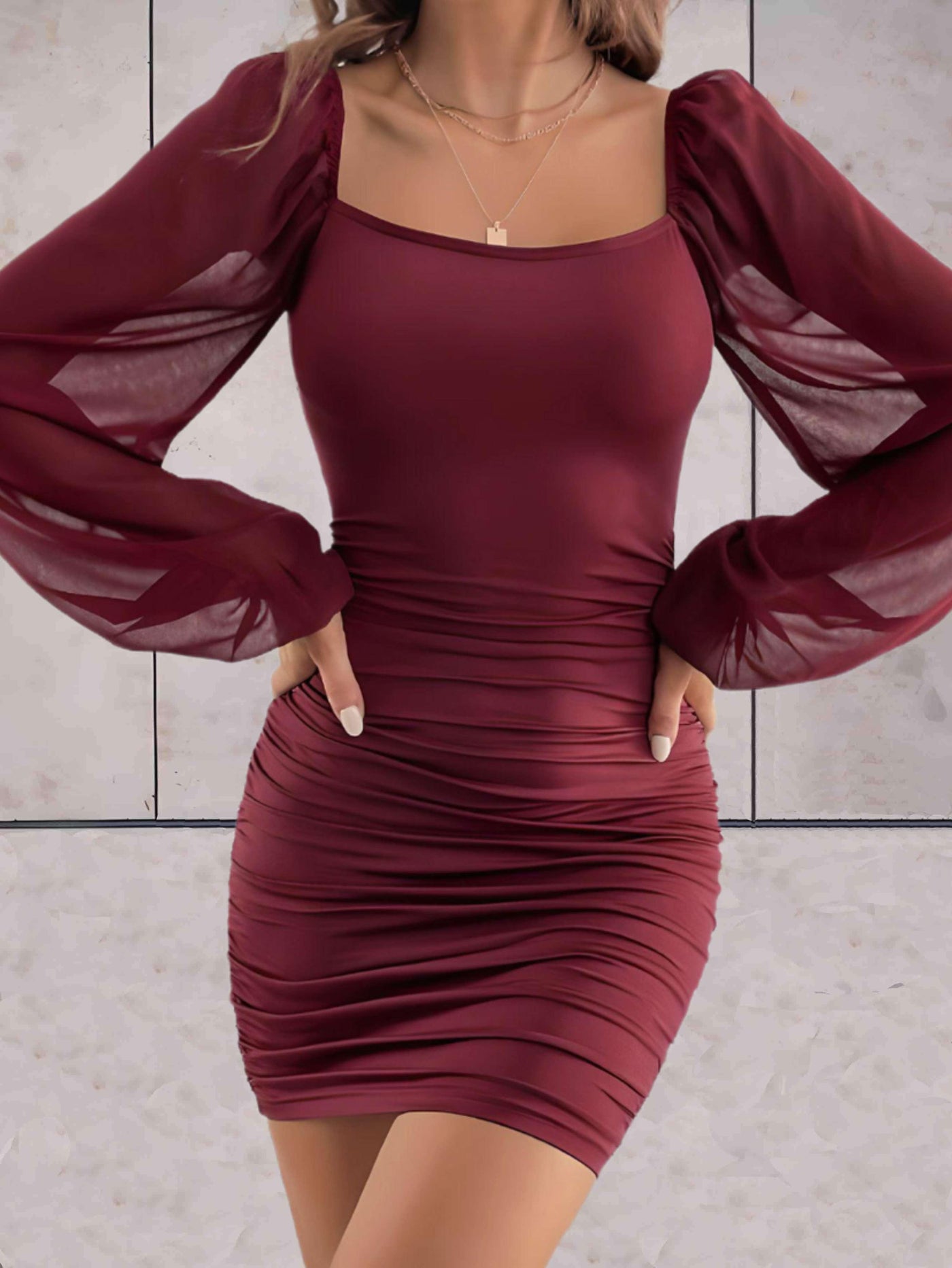 Livia - Elegante mini vestido con mangas anchas