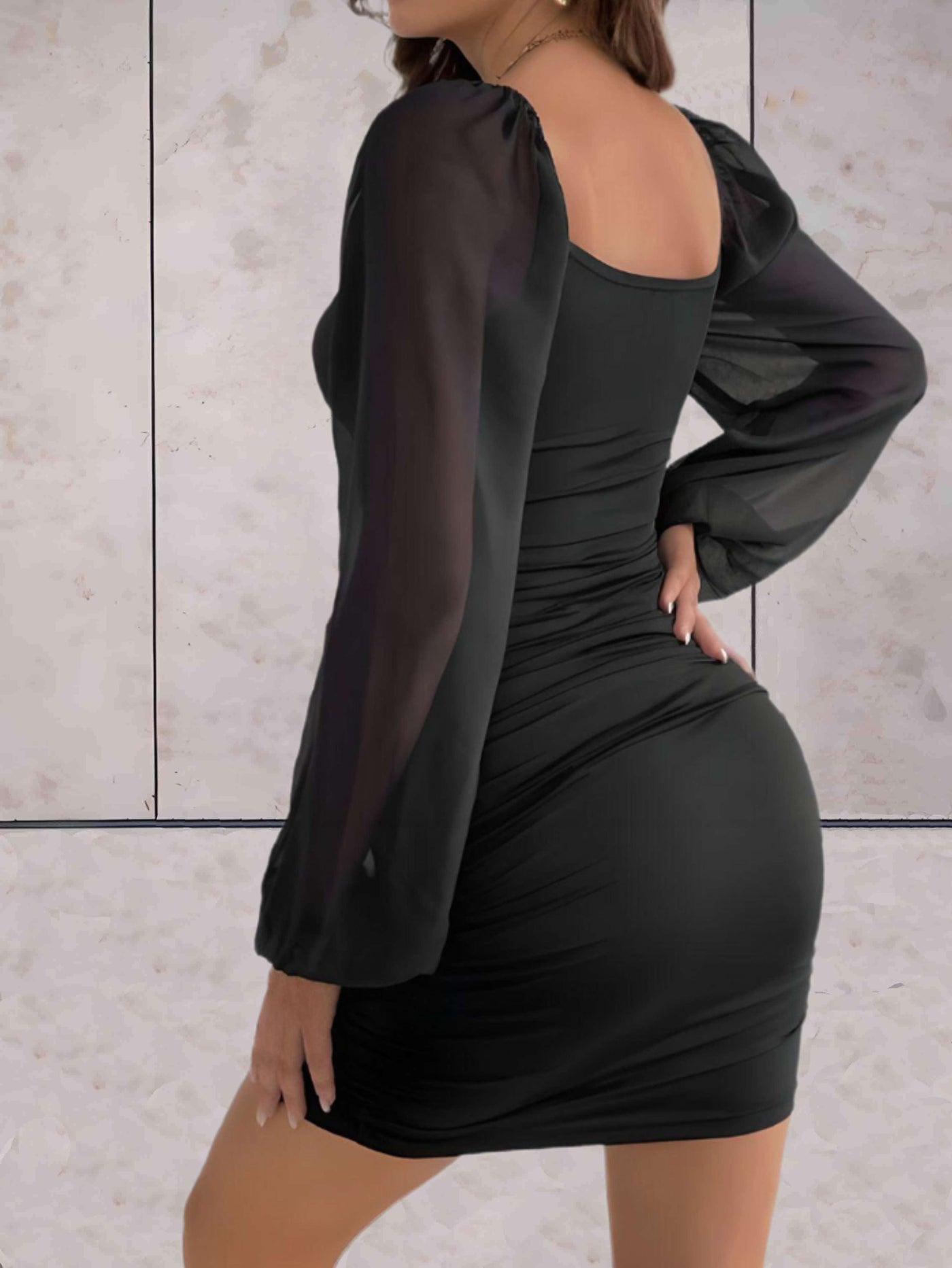 Livia - Elegante mini vestido con mangas anchas