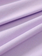Tissu en coton lavande doux, texture lisse, drapé élégant. Idéal pour vêtements, décoration intérieure. Couleur tendance, qualité supérieure.