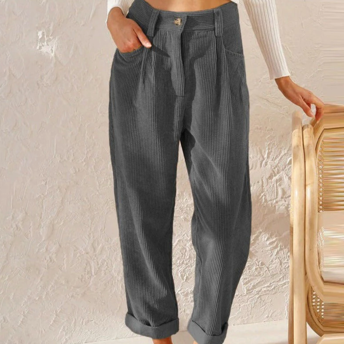 Pantalon large en velours côtelé gris pour femme, style décontracté, taille haute, avec poches, idéal pour l'automne et l'hiver.