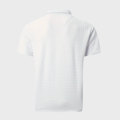 Polo de corte entallado para hombre: corte elegante y cómodo.