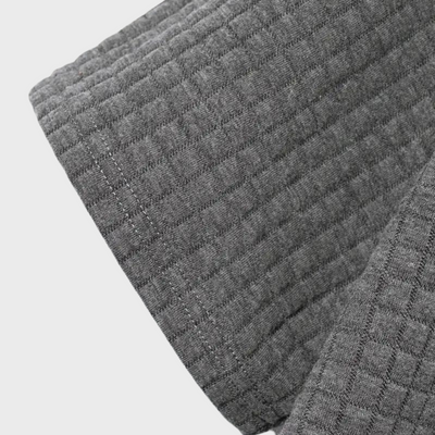 Polo de corte entallado para hombre: corte elegante y cómodo.
