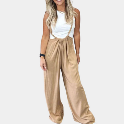 Elegante mono de verano para mujer.