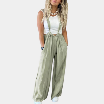 Elegante mono de verano para mujer.