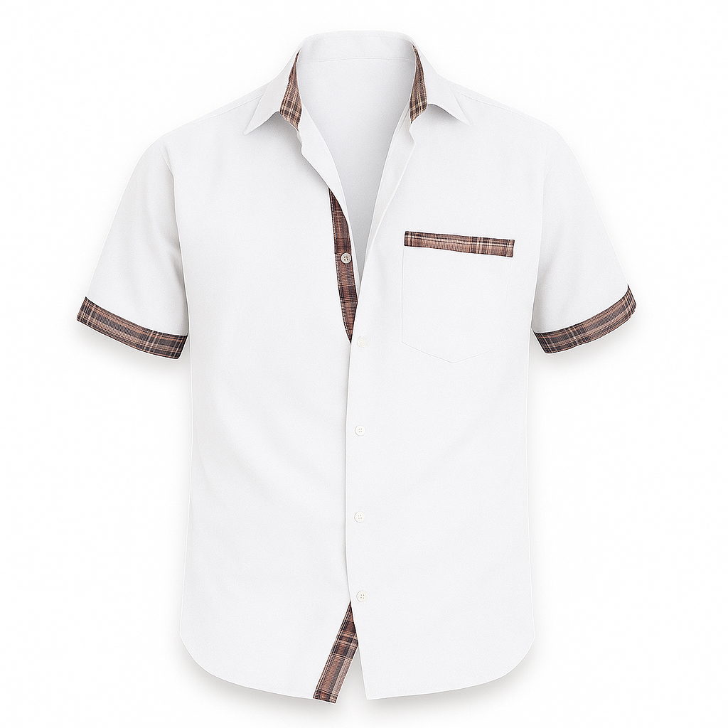 Chemise blanche à manches courtes avec détails à carreaux marron, col classique, poche poitrine, idéale pour un look décontracté et élégant.