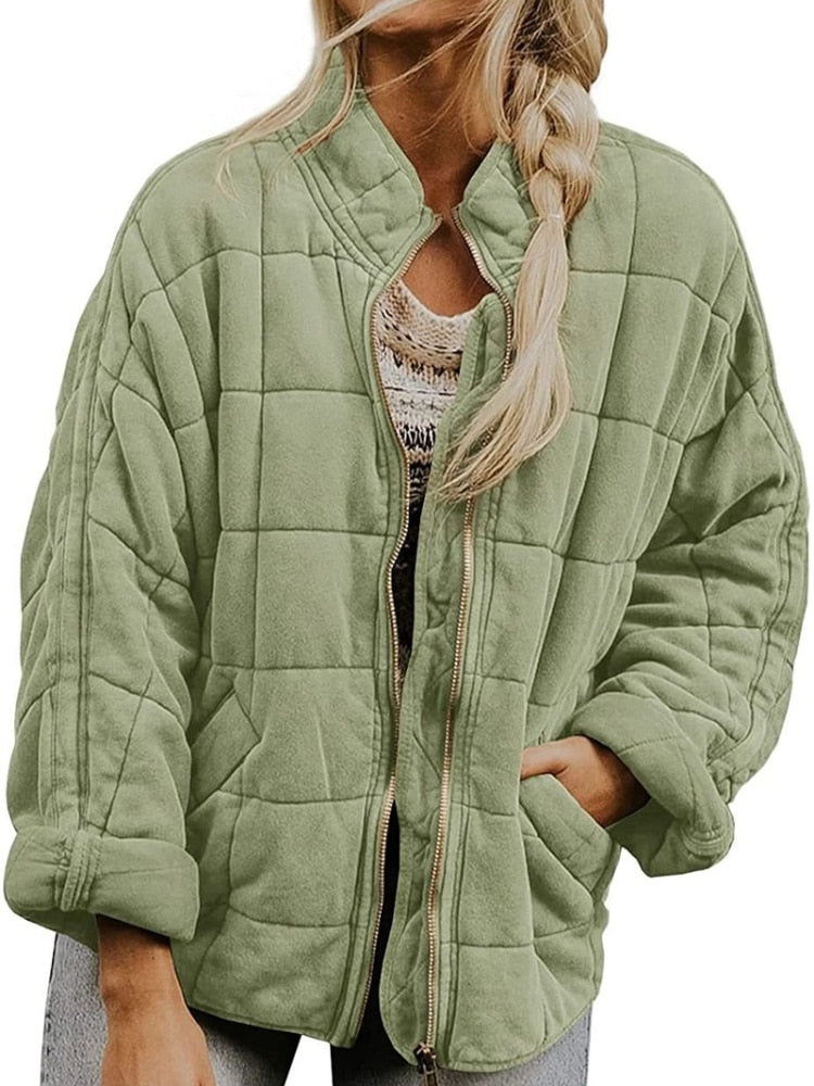 Veste matelassée verte pour femme, style décontracté, fermeture éclair, manches longues, idéale pour l'automne et l'hiver, tendance et confortable.