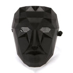 Masque noir géométrique en plastique, design polygonal, style futuriste, idéal pour cosplay, déguisement, événements thématiques, Halloween.