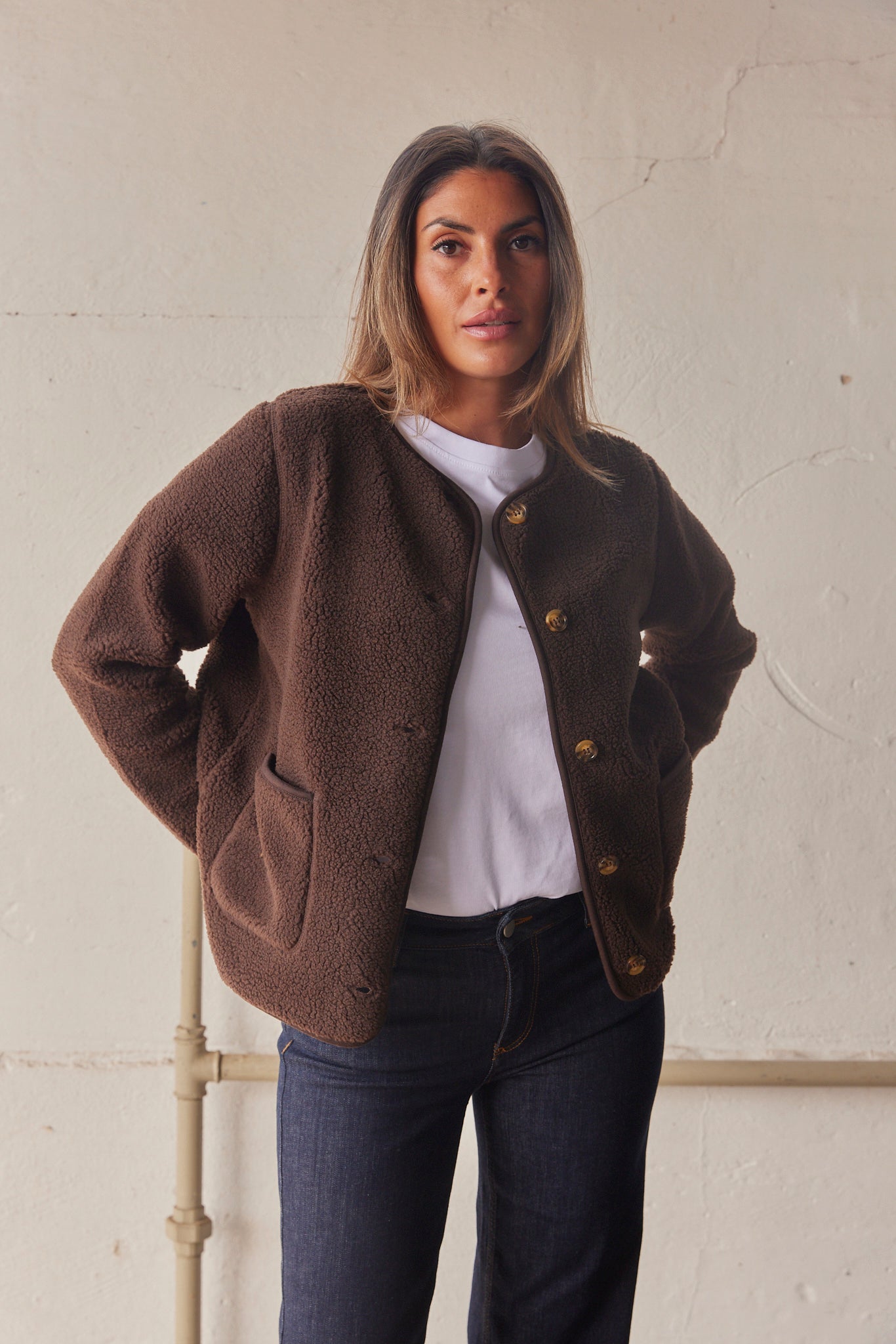 Teddyvest til kvinder i brun | Blød og varm vest