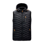 Gilet sans manches noir matelassé avec capuche, fermeture éclair, poches zippées, design moderne. Vêtement d'extérieur chaud et léger.