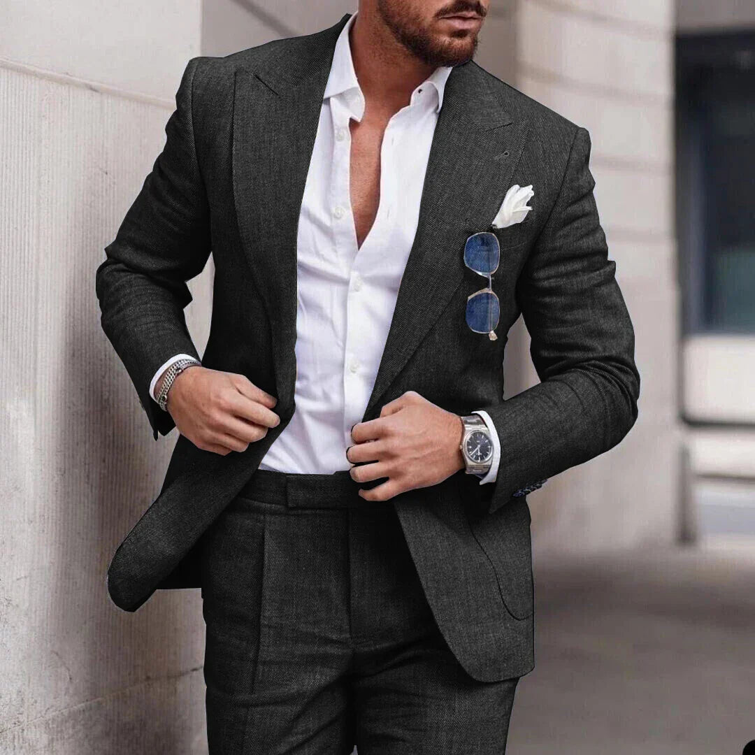 Novio moderno: traje de boda de lino