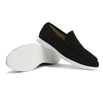 Mocasines de piel elegantes y cómodos.