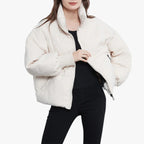 Veste doudoune blanche pour femme, style moderne et décontracté, avec fermeture éclair, col montant, manches longues, idéale pour l'hiver.