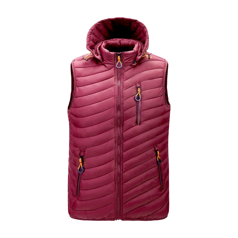 Gilet sans manches matelassé bordeaux avec capuche, fermeture éclair, poches zippées. Vêtement d'hiver chaud et tendance pour homme.