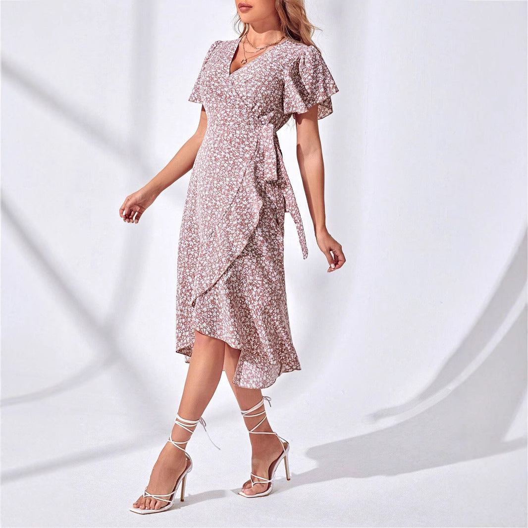 Vestido cruzado floral con escote en V para mujer: un atuendo de verano ligero y elegante 