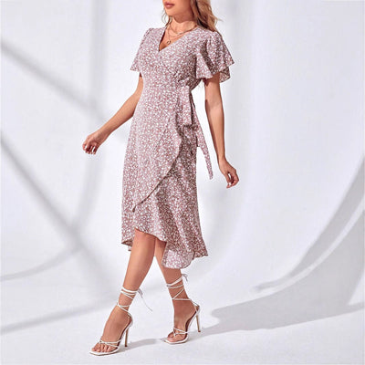 Vestido cruzado floral con escote en V para mujer: un atuendo de verano ligero y elegante 