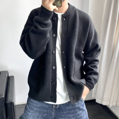 Suéter de cachemira suave y cómodo para hombre.